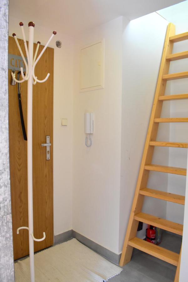 New Central Rooftop With Private Wellness, Sauna & Whirlpool Bath Praha Bagian luar foto