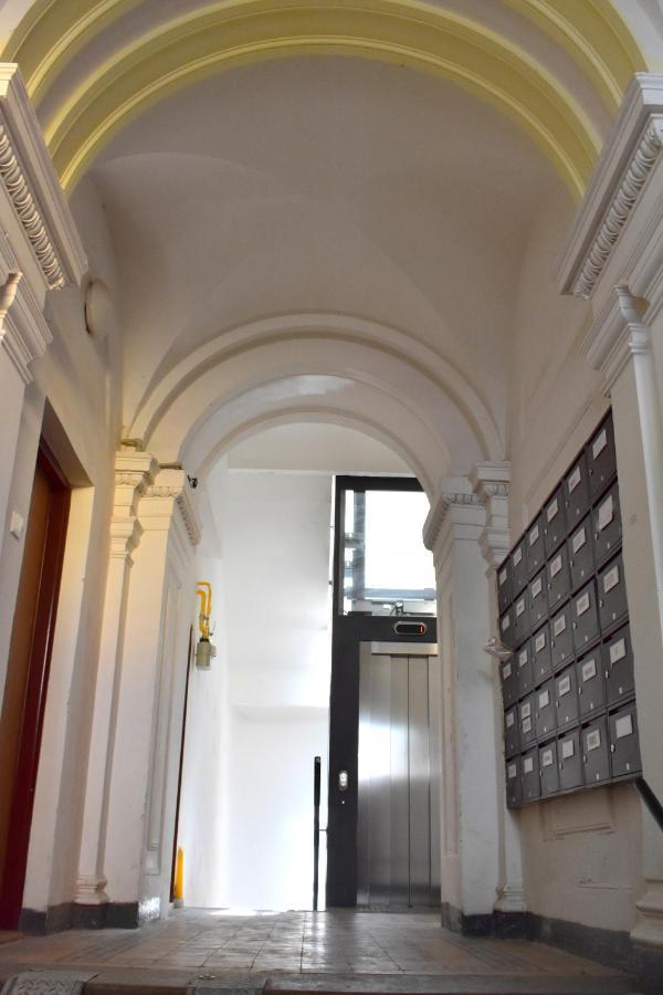 New Central Rooftop With Private Wellness, Sauna & Whirlpool Bath Praha Bagian luar foto